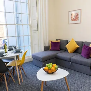 K Suites - Montpellier Apartments Cheltenham