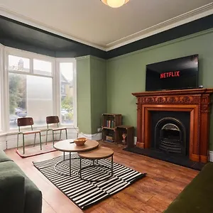 Cosy, Stylish, Leafy And Homely Sheffield