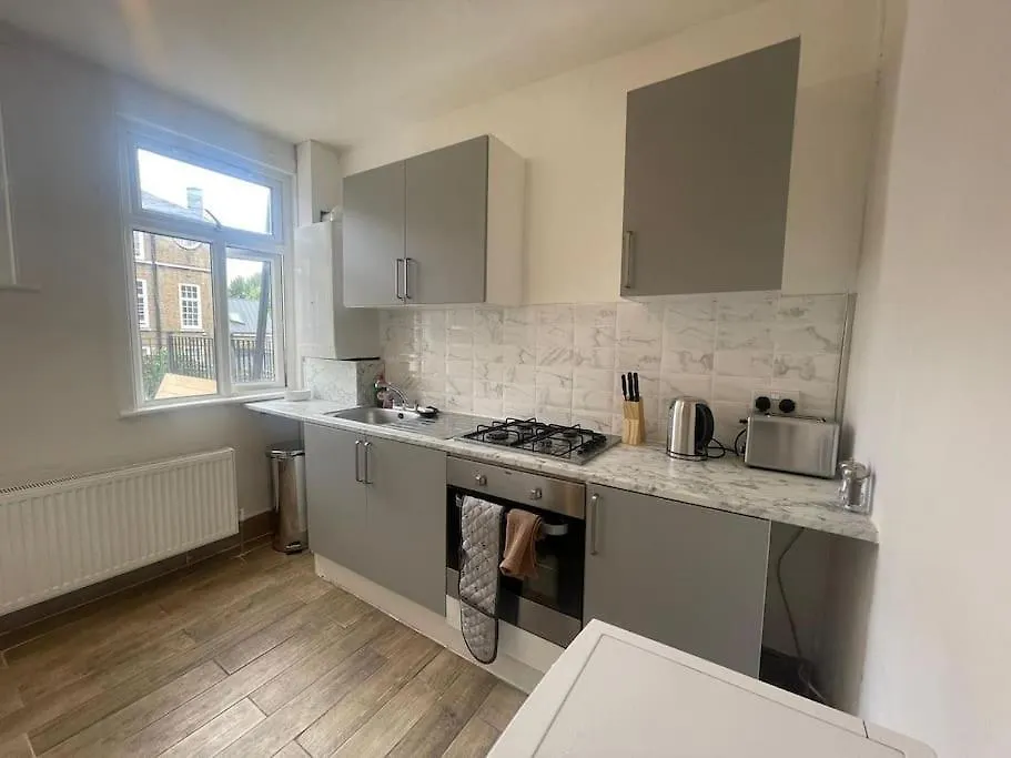 Cosy 2 Bed In Tower Bridge Road Apartment London